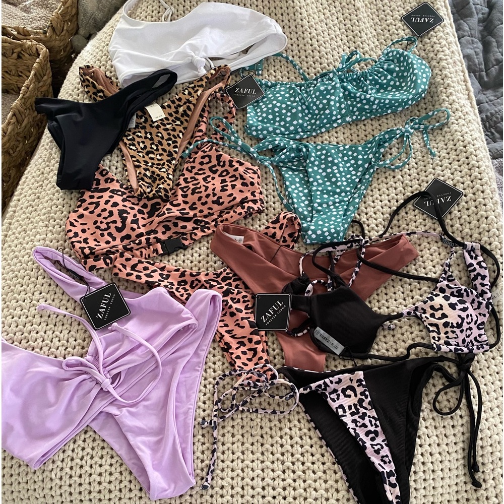 NWT SWIMSUIT BUNDLE SIZE SMALL